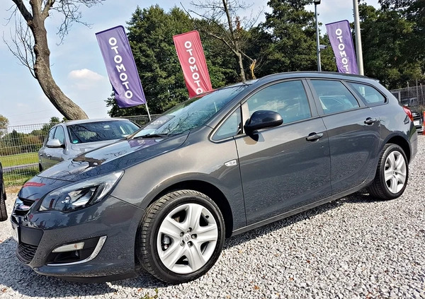 Opel Astra cena 29900 przebieg: 123000, rok produkcji 2012 z Łobżenica małe 631